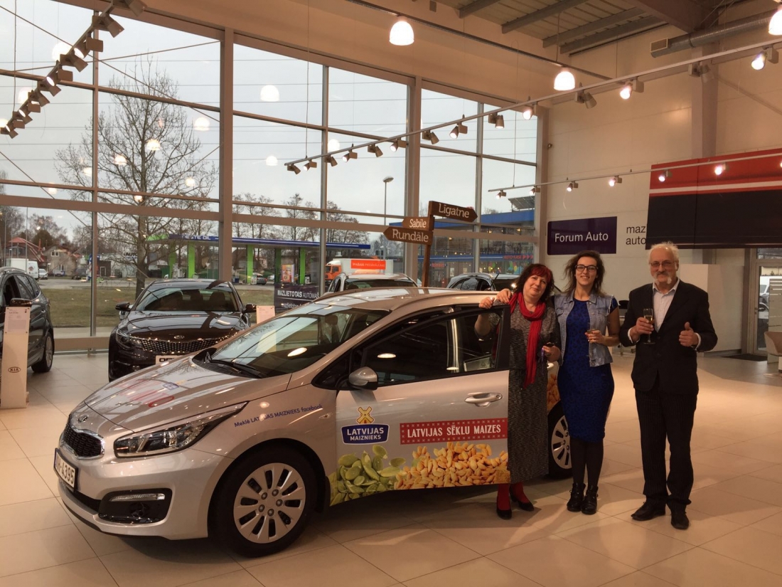 "Uzcep sev auto" KIA CEED laimējusi Ilze Konstante no Brocēnu novada